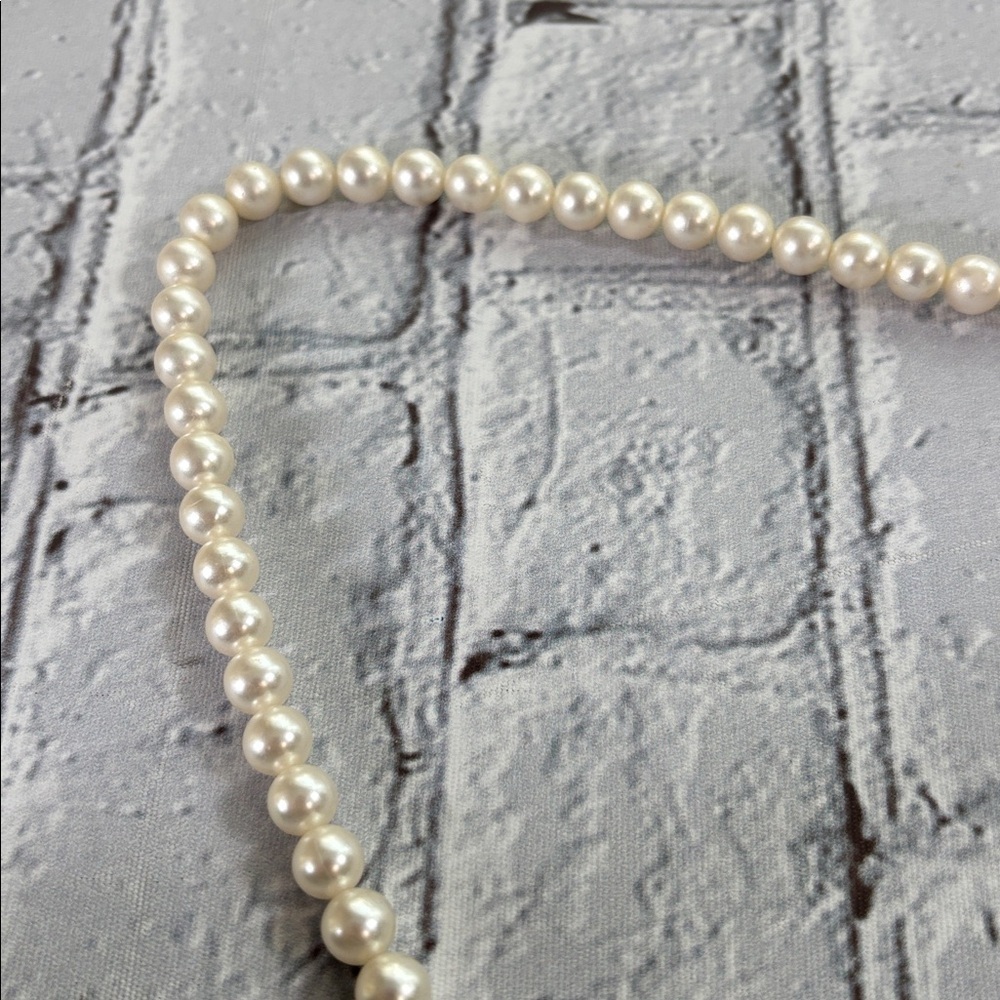 Sarah Coventry Faux Pearl Vintage 24 inch Necklace - Picture 7 of 9
